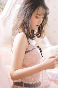 家里没人叫大声点我想听